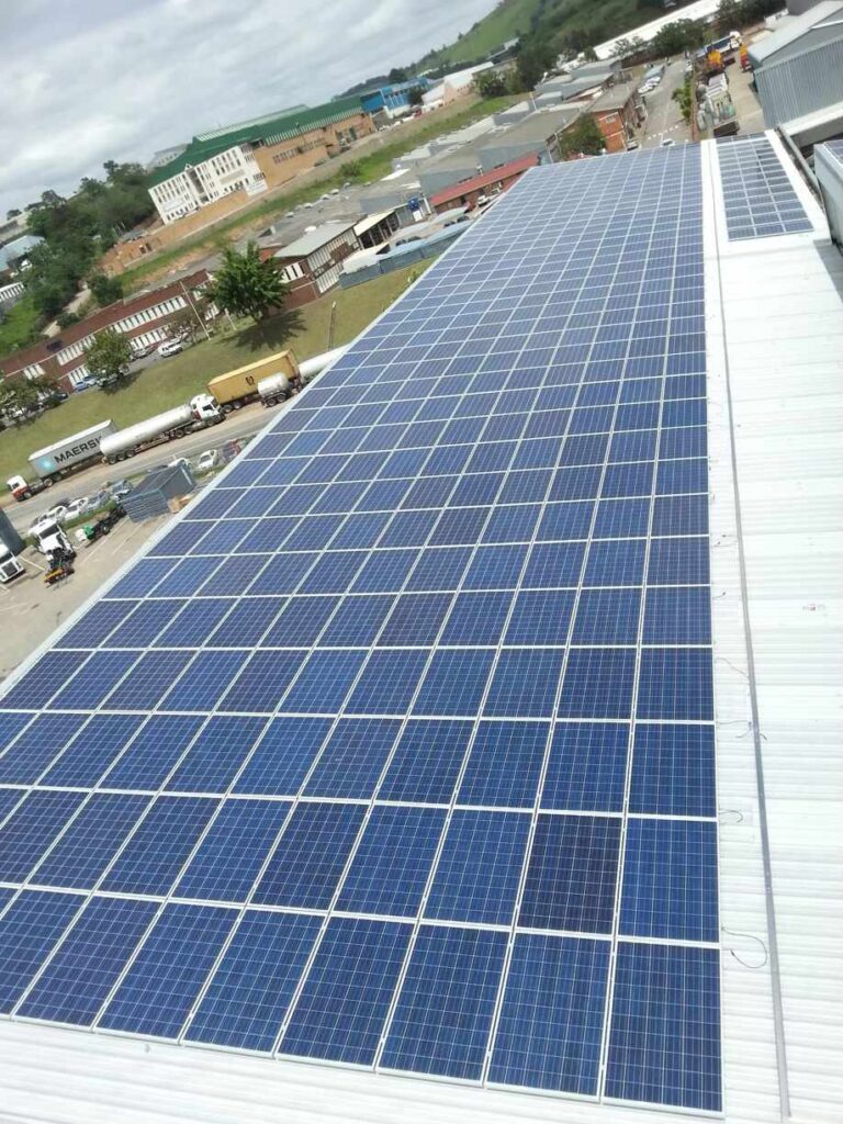 Assembly-Roof-Blue-Planet-Solar-Power-Mann-Project
